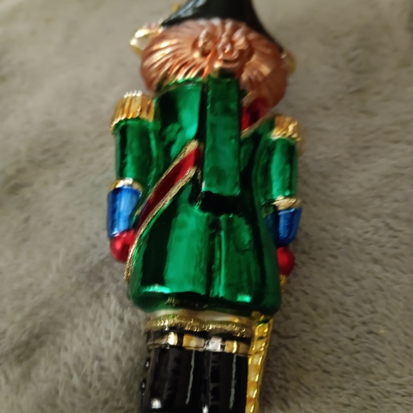 BRASS KEY NUTCRACKER KING - Picture 6 of 10